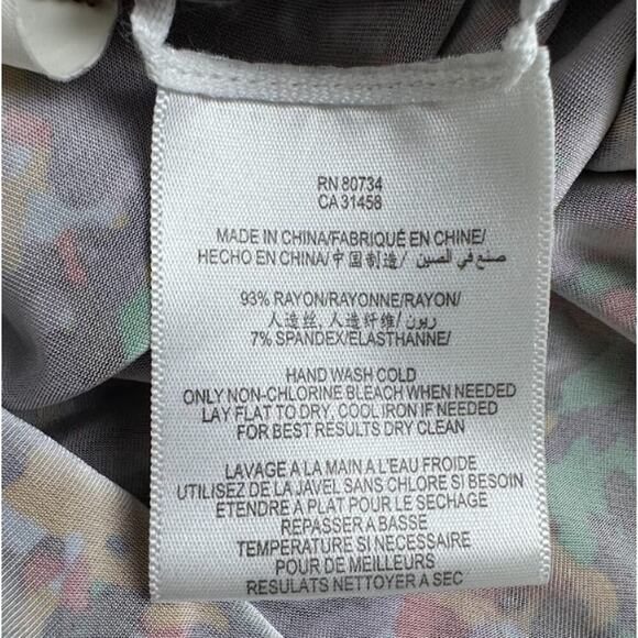 BCBGMAXAZRIA Printed Half Sleeve Split V-Neck Blouse Top Multicolor Women's S - Picture 7 of 10